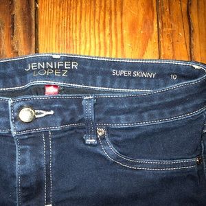 Jennifer Lopez stretch jeans